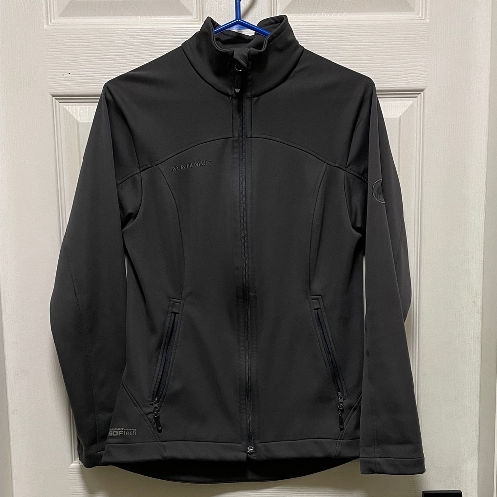 Mammut | Swiss Design|Charcoal | SofTech |Soft shell | Full Zip | Jacket |Size S